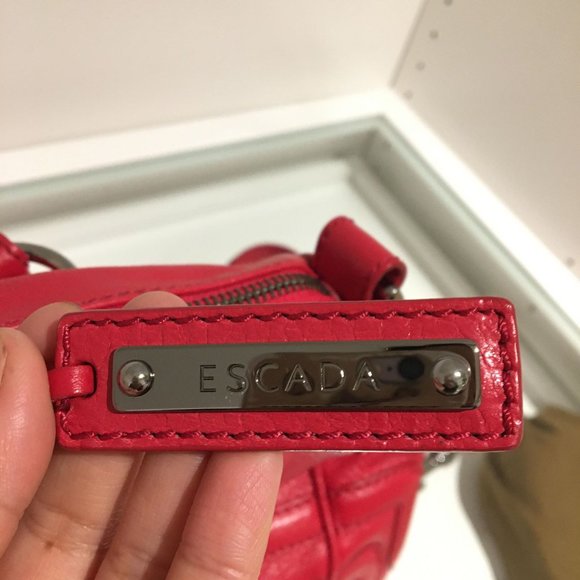 Escada leather red bag - Picture 2 of 3
